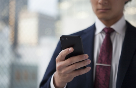 社員の使いがってに合わせて改善できる社内ポータルを探している